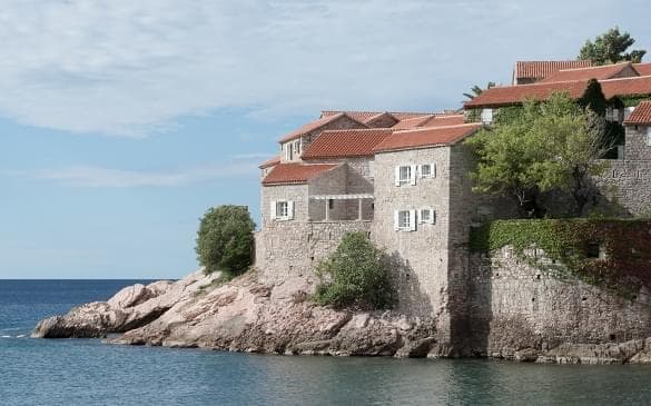 BANYAN TREE MAYAKOBA